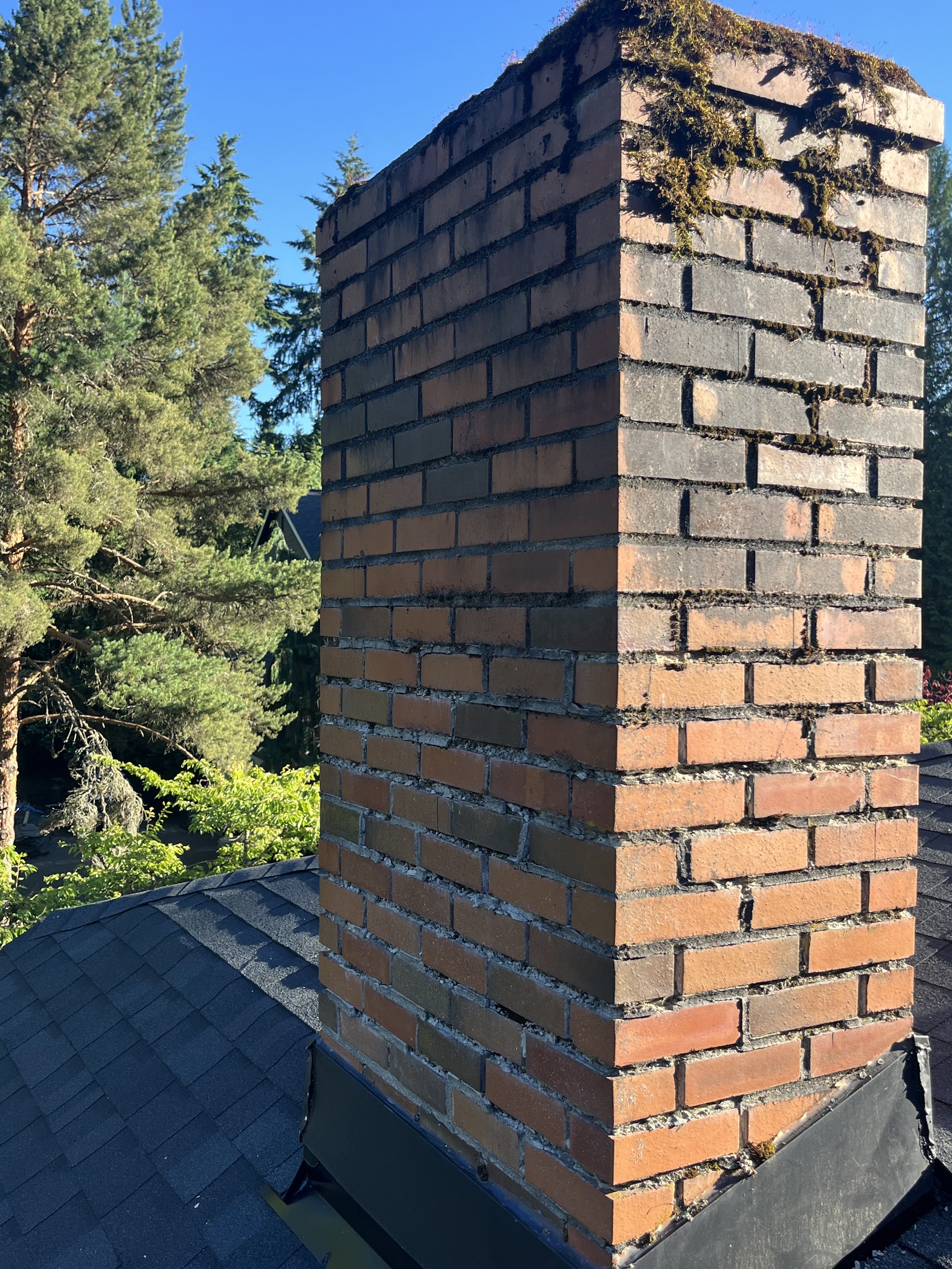 Deteriorated Mortar Joints in